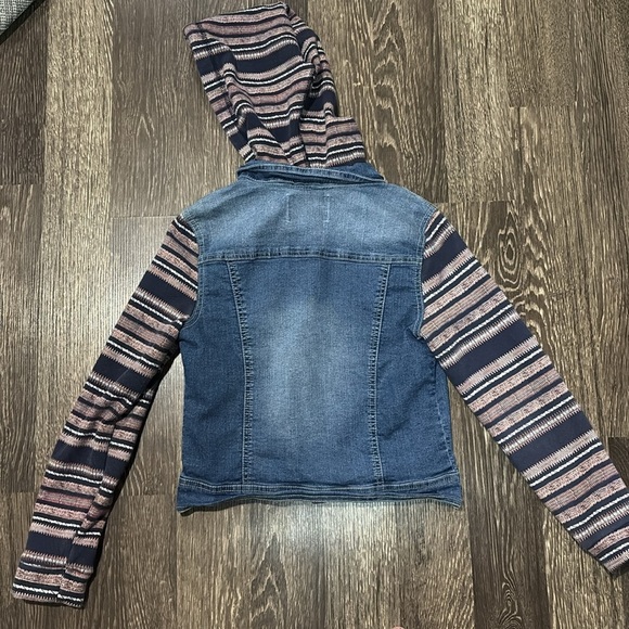 Wallflower Authentic Denim jacket with fabric sleeves and hood juniors size med - Picture 3 of 7